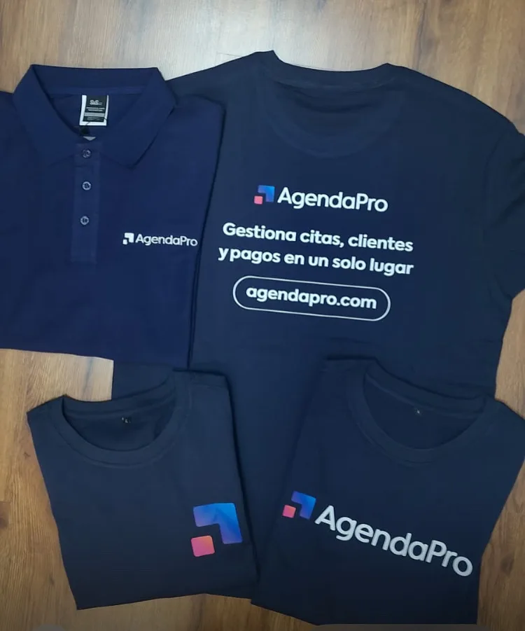 Polera piqué, Polerón para AgendaPro — Bordado + Estampado